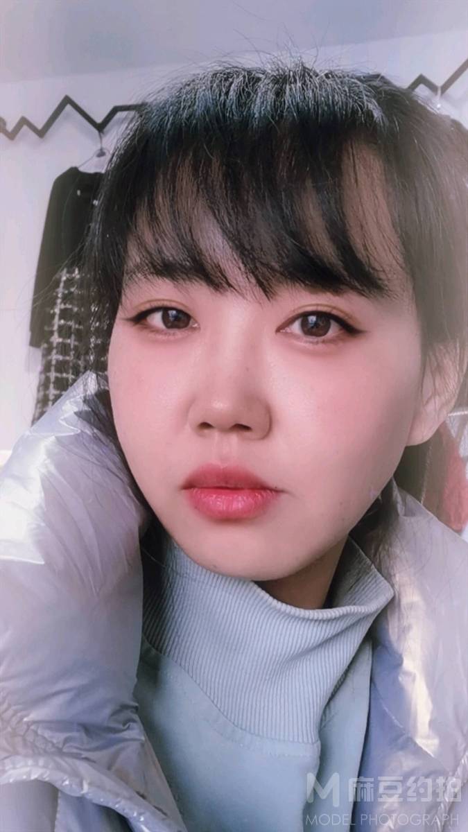 清新模特