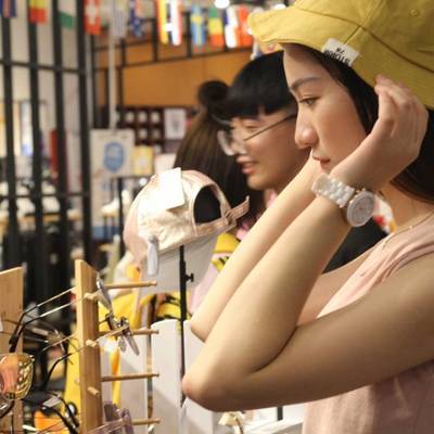 校园模特