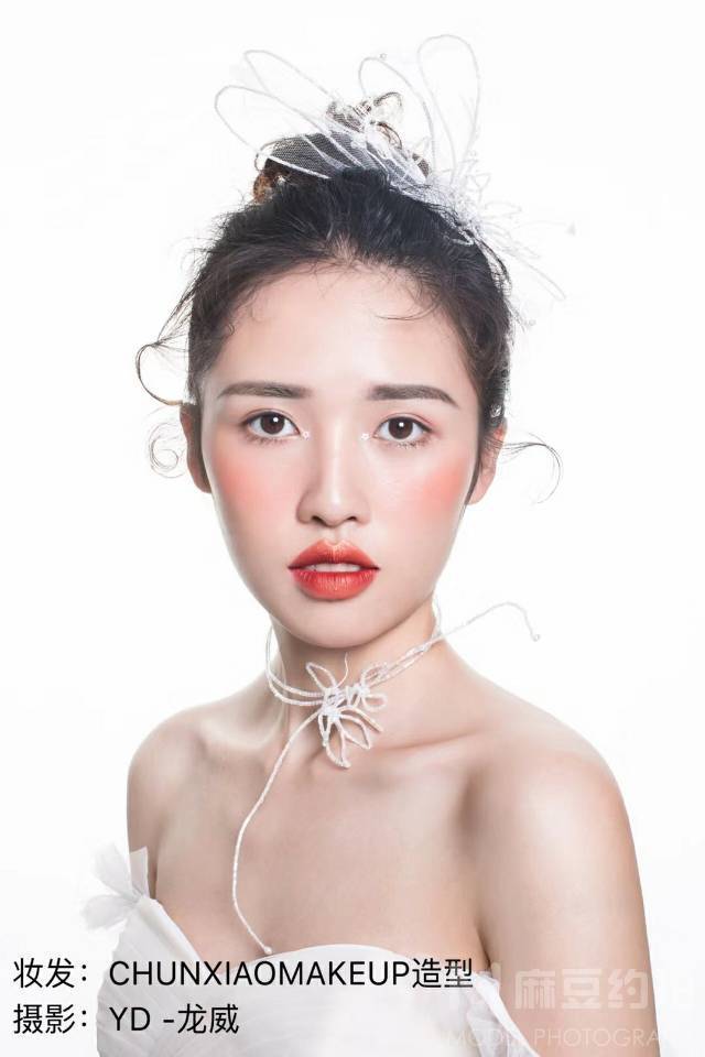 妆容模特