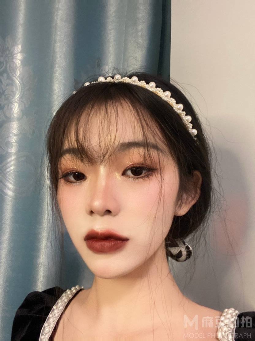 妆容模特