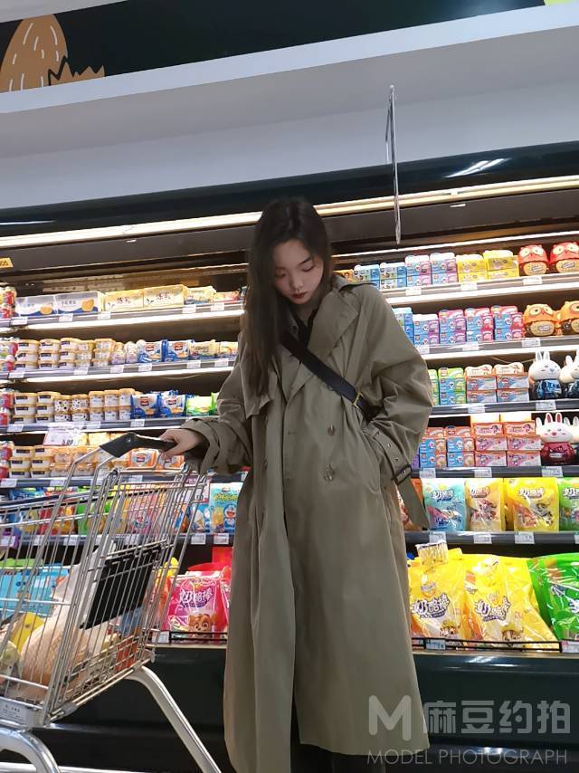 校园模特