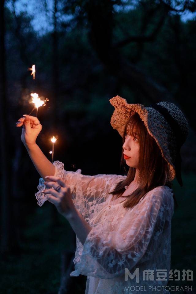 夜景模特