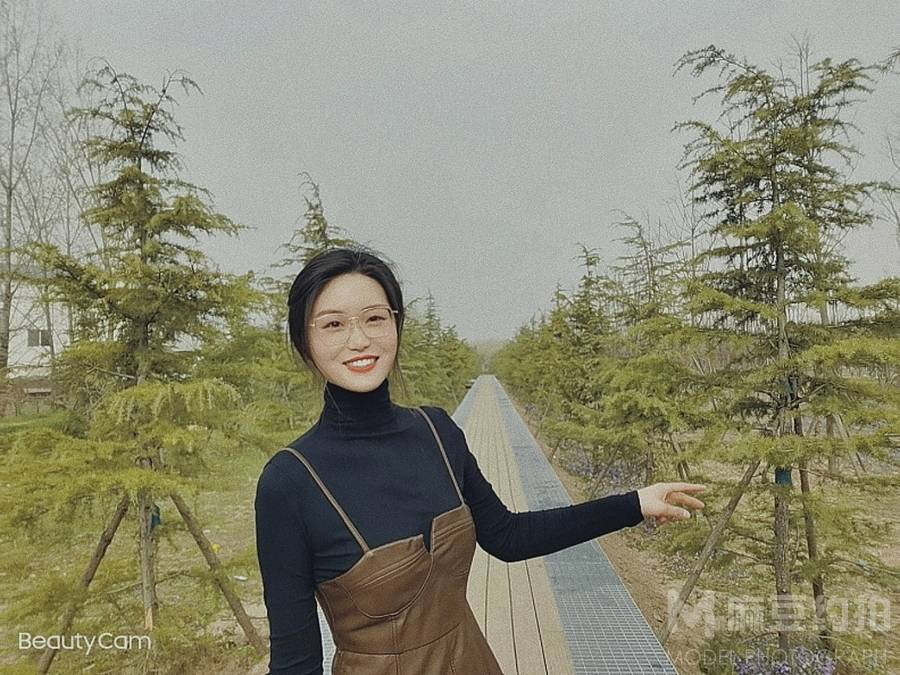 清新模特