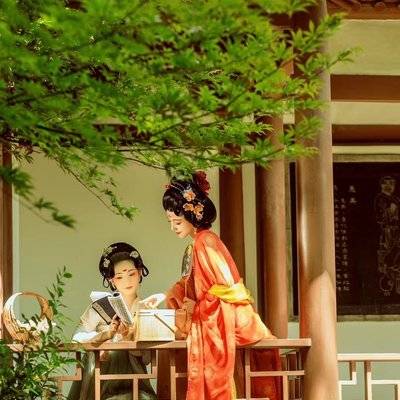汉服模特