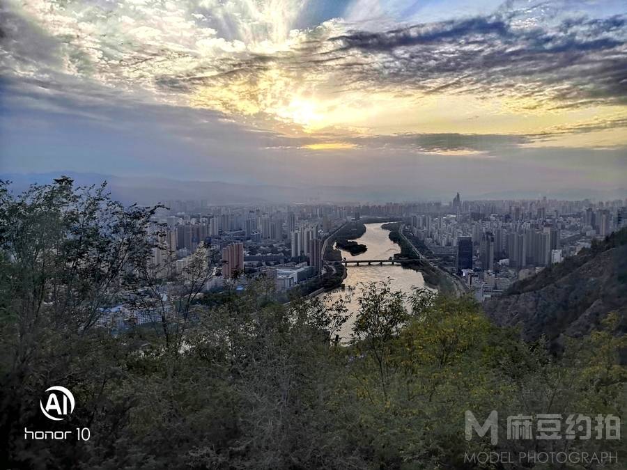 夜景模特