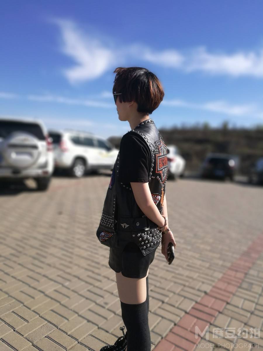 情绪模特