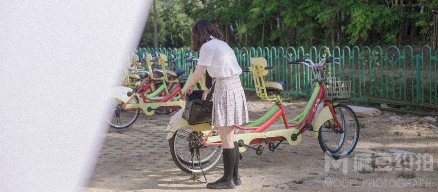 校园模特