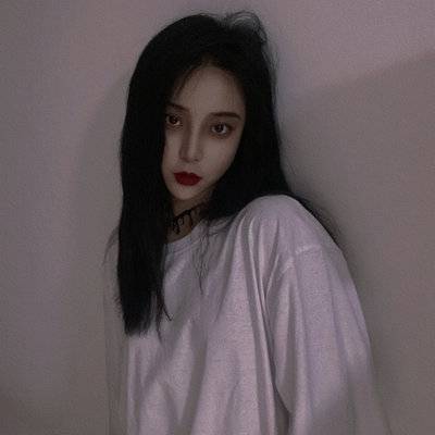 黑白模特