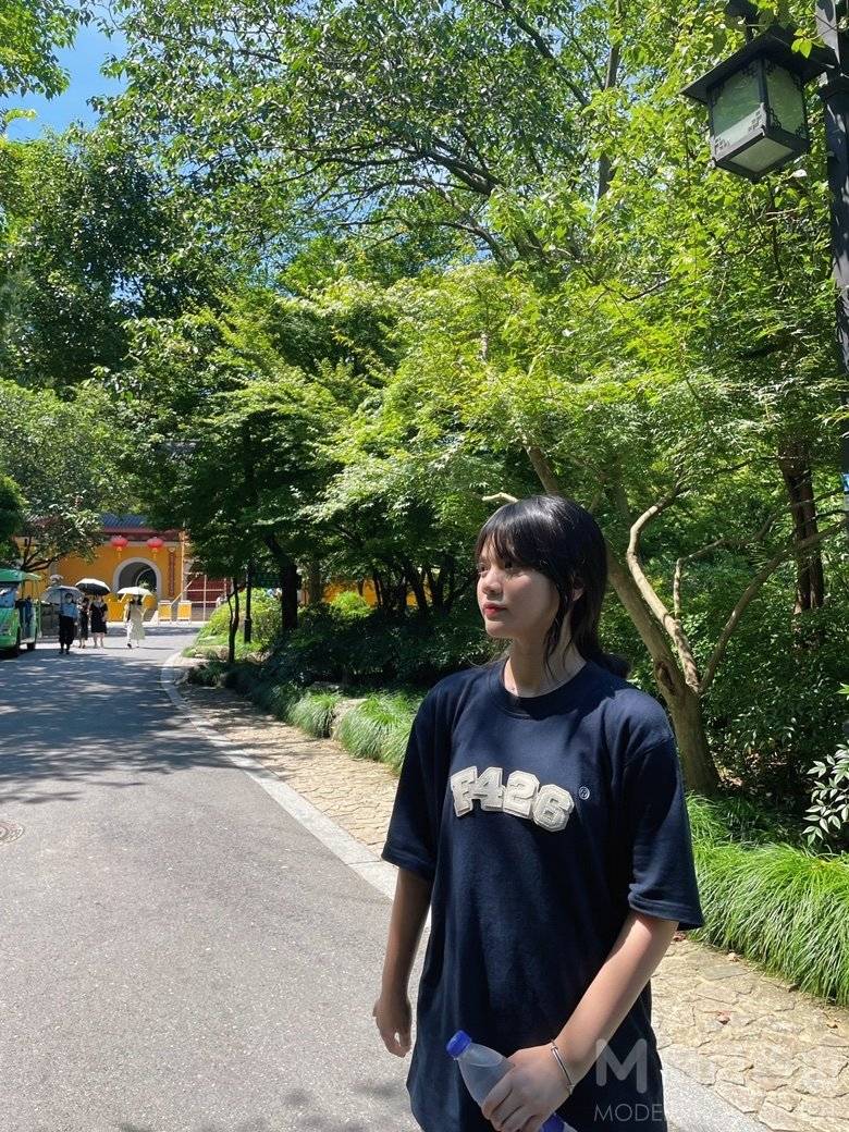 清新模特