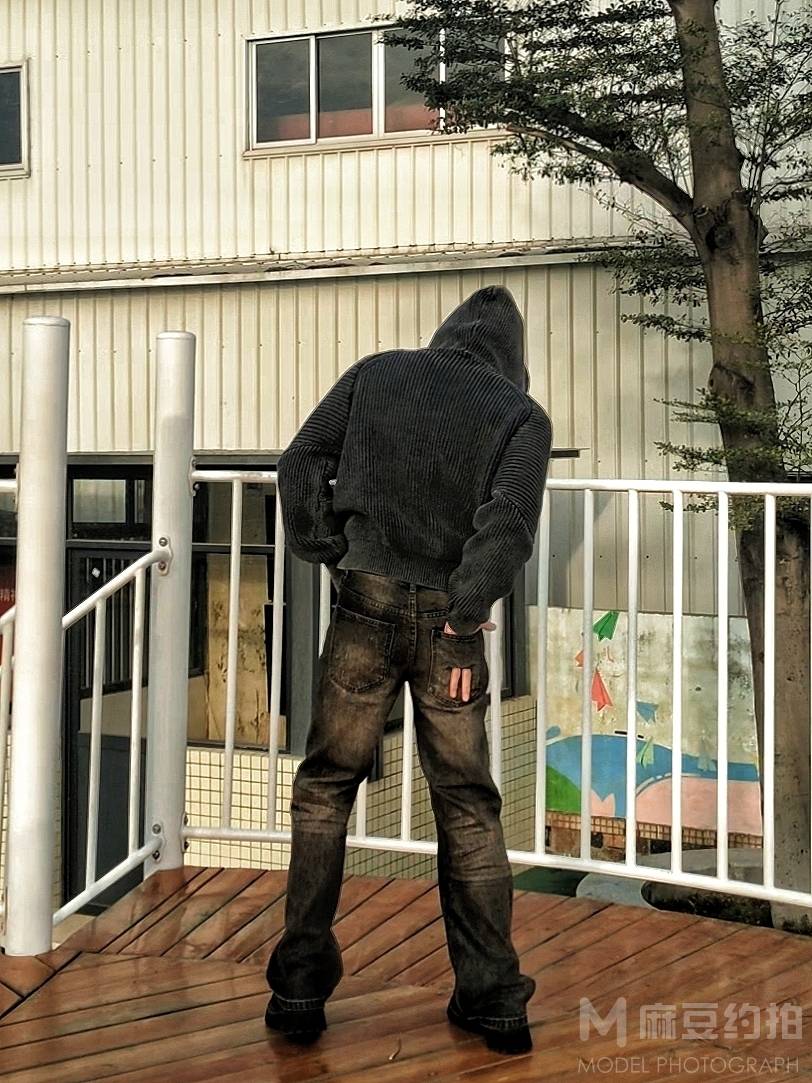 黑白模特