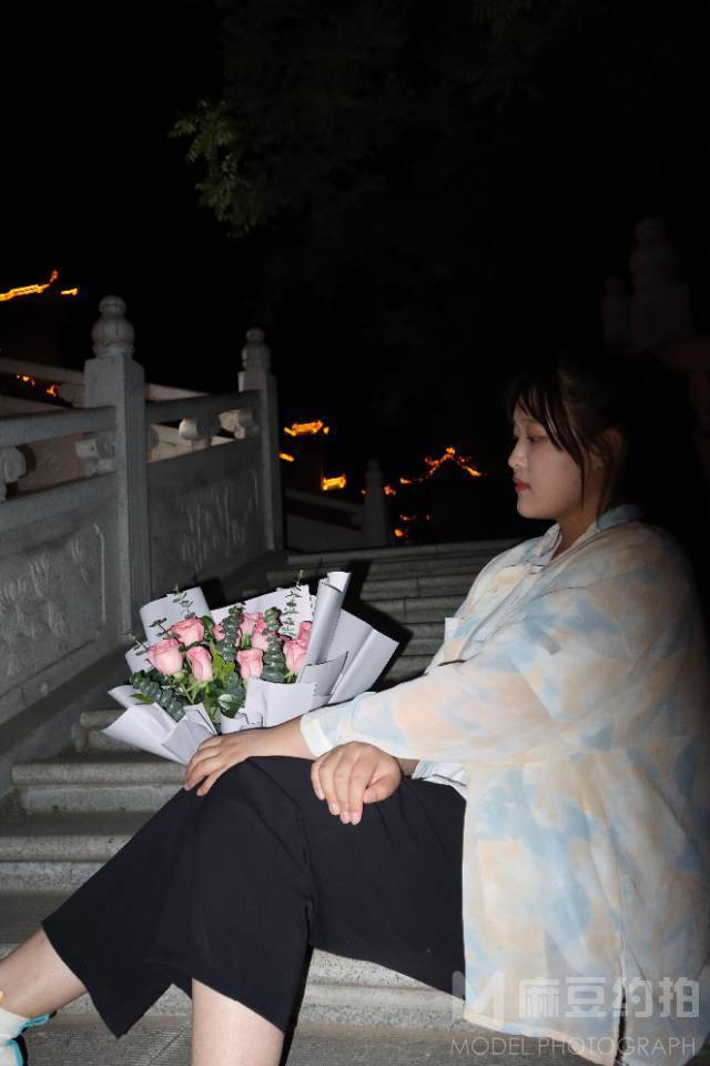 夜景模特