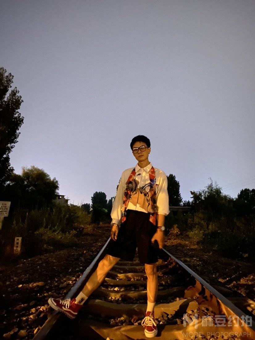 夜景模特