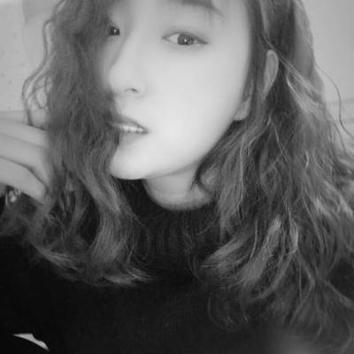 黑白模特