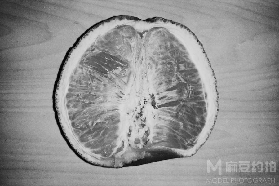 黑白模特
