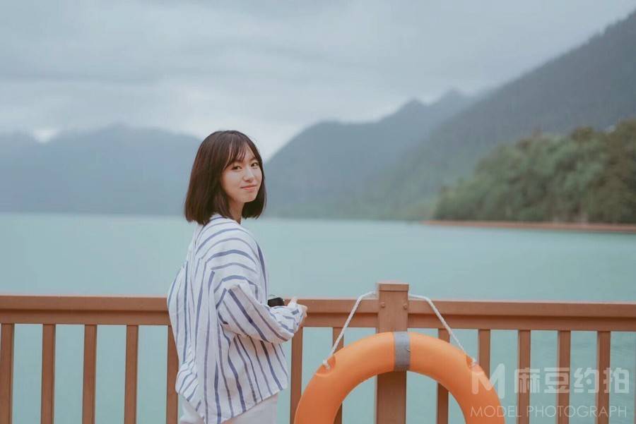 清新模特