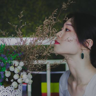 情绪模特