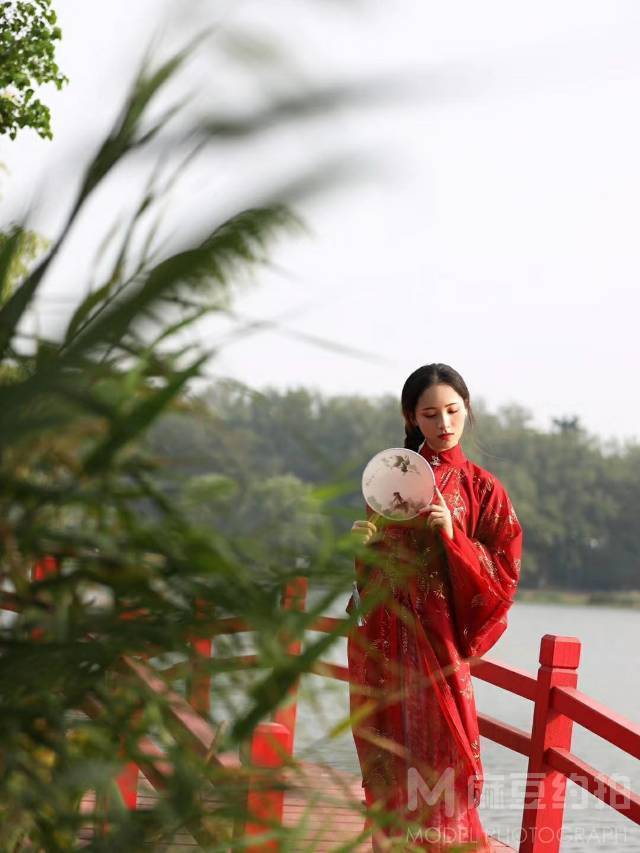 汉服模特