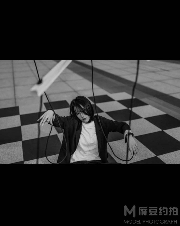情绪模特