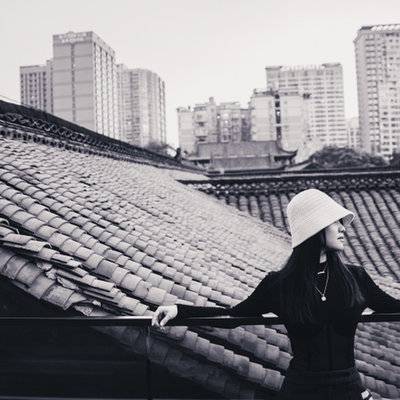 黑白模特