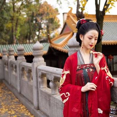 汉服模特