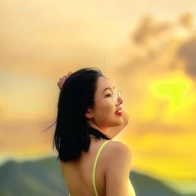 情绪模特