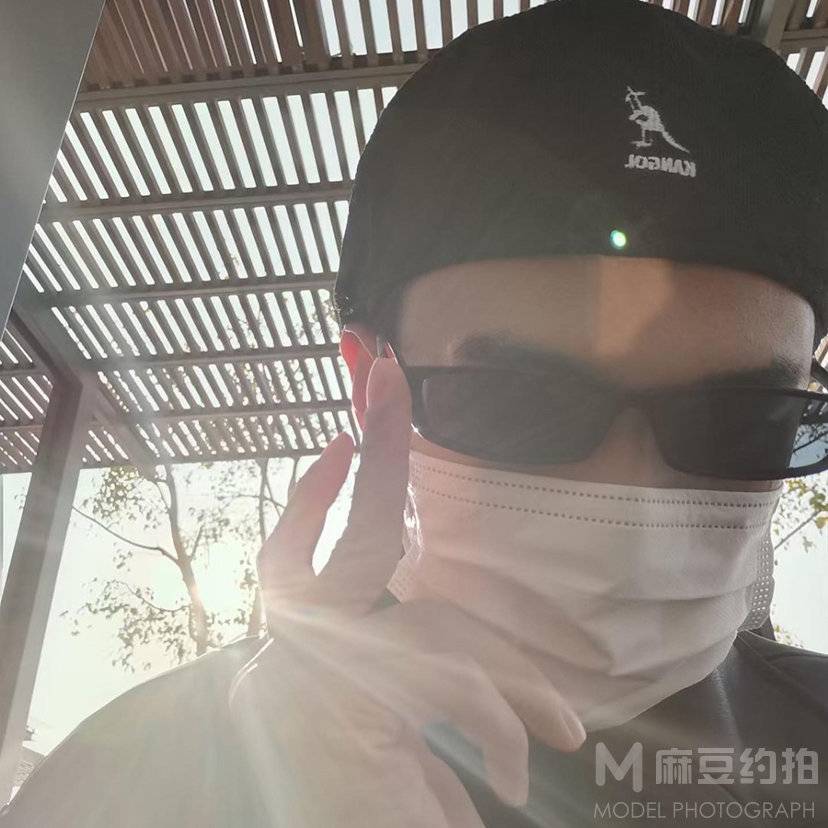 黑白模特