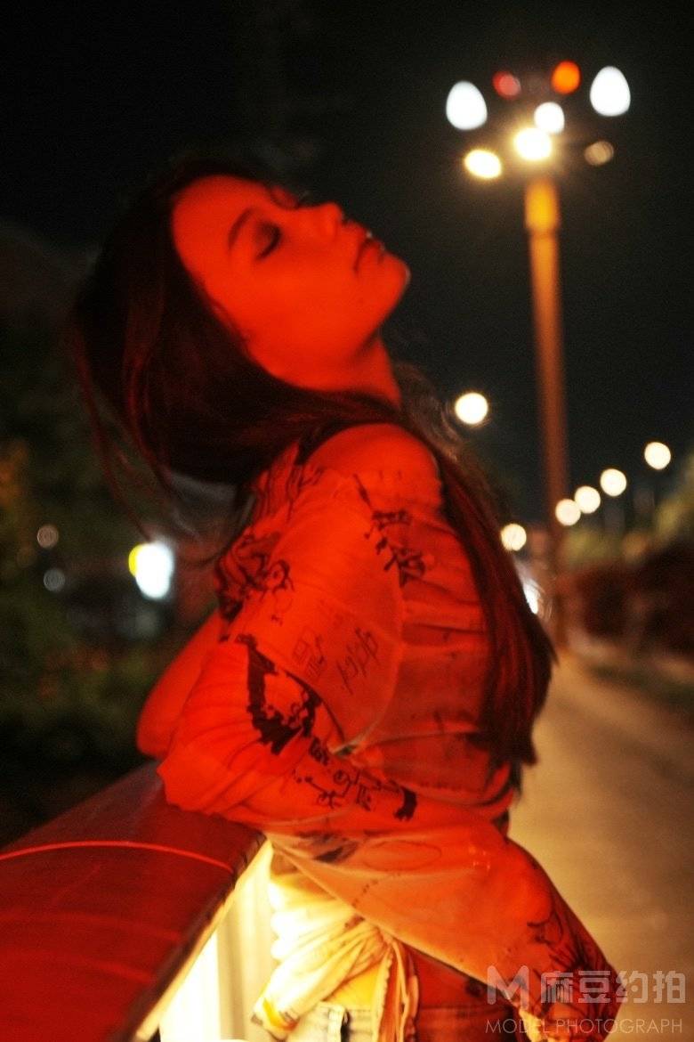 夜景模特