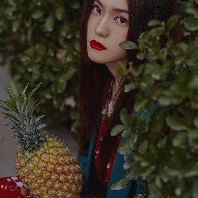 情绪模特