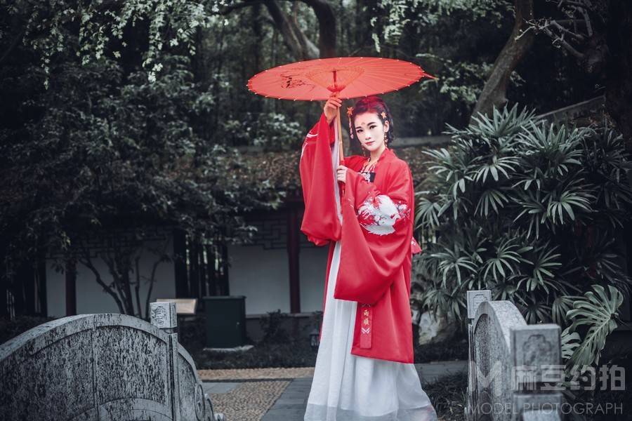 汉服模特
