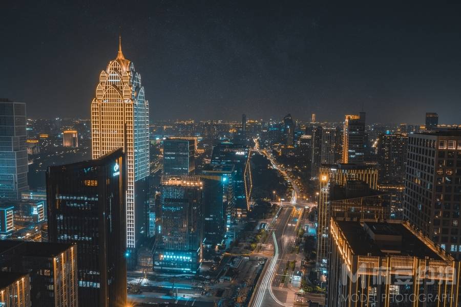 夜景模特