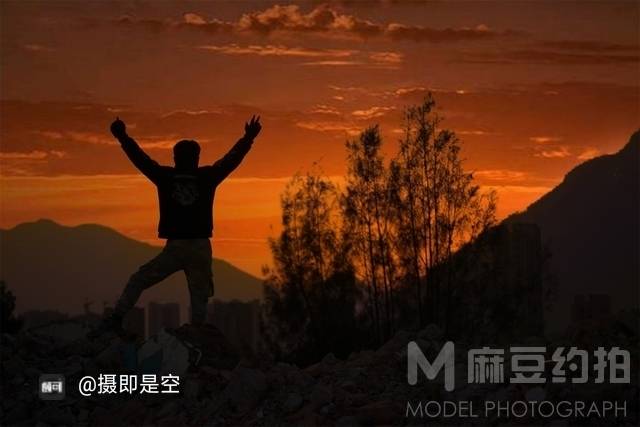 情绪模特