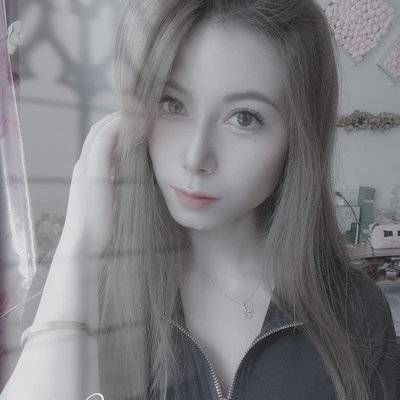 黑白模特