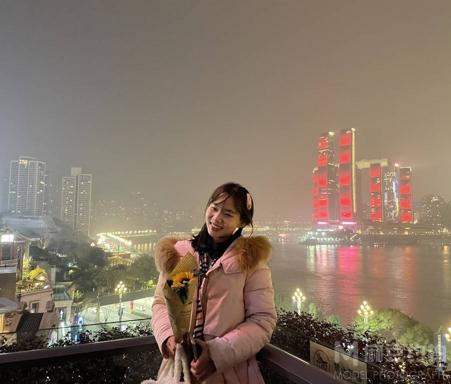 纪实模特