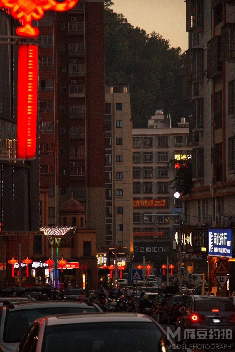 夜景模特