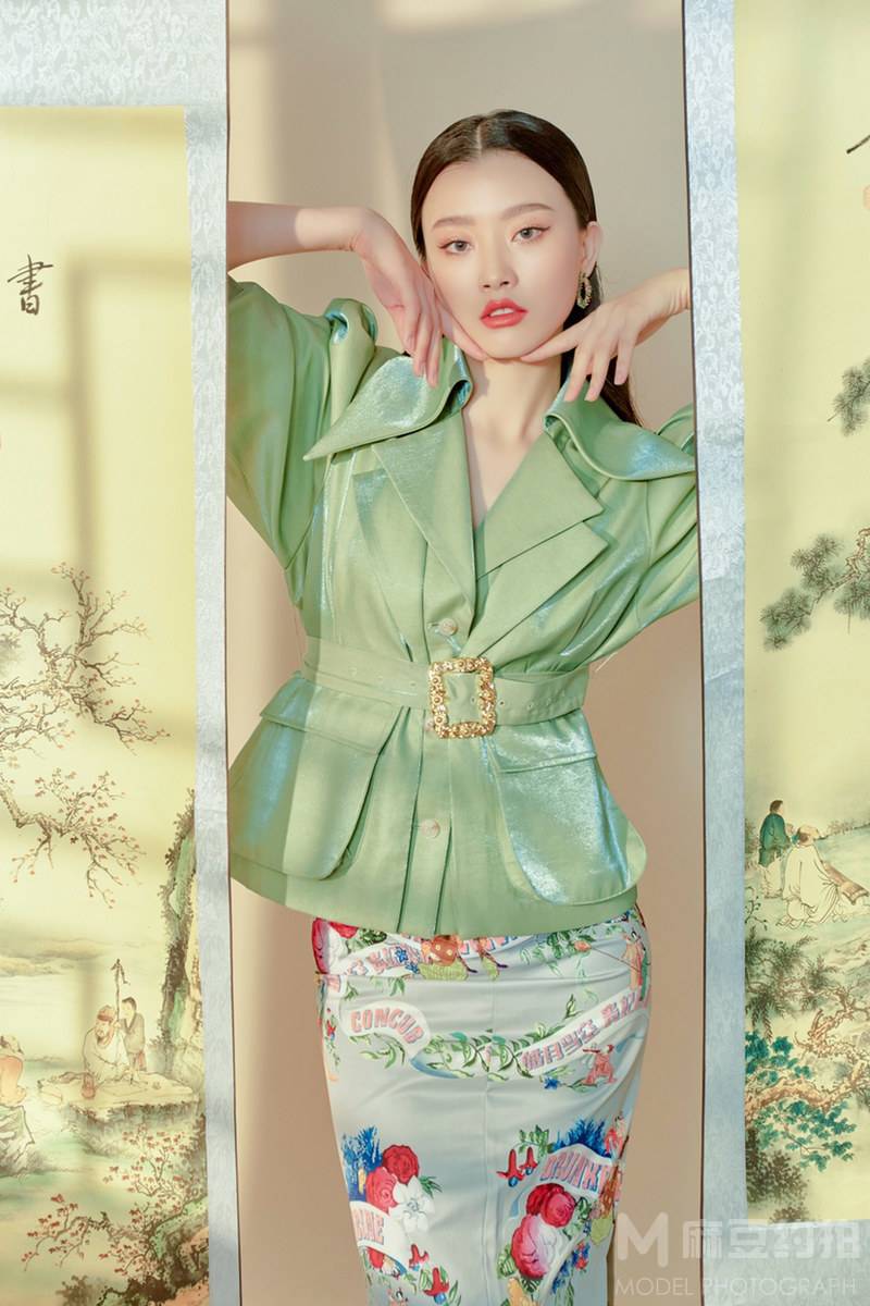 情绪模特