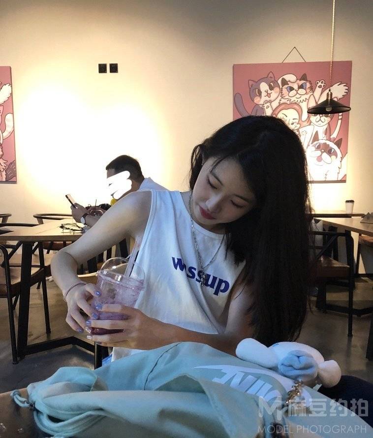 校园模特