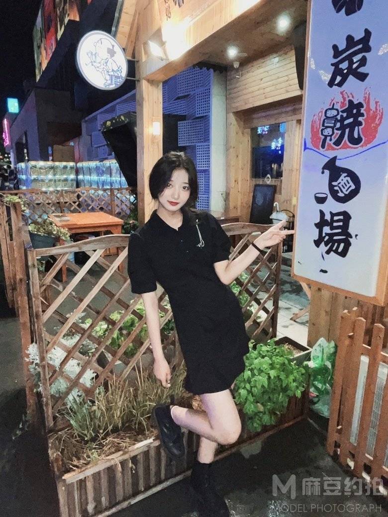 胶片模特