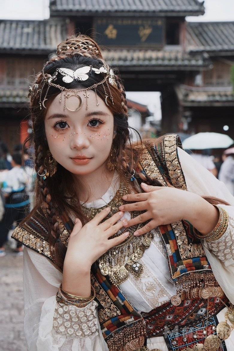 汉服模特