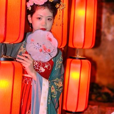 汉服模特