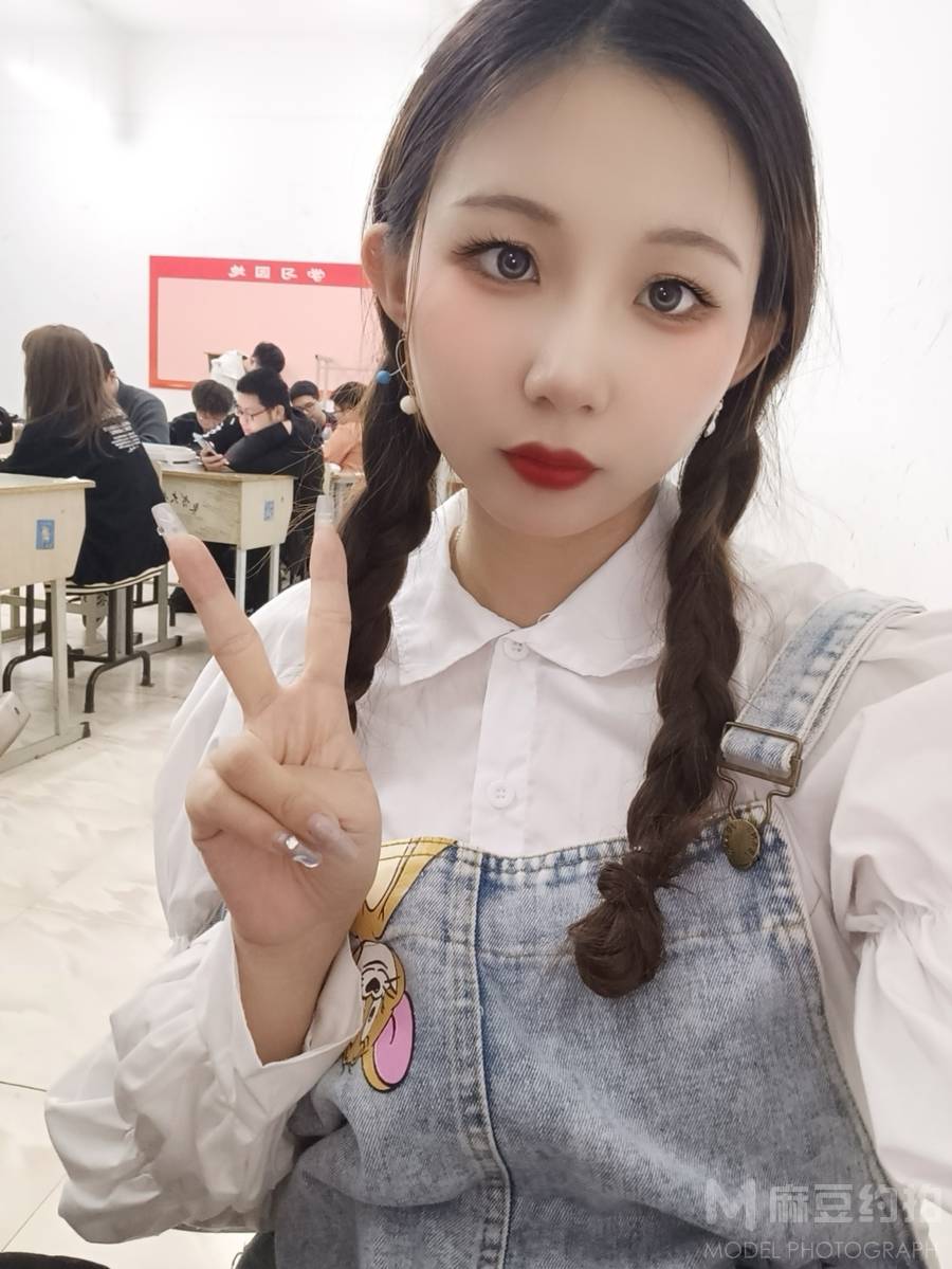 少女模特