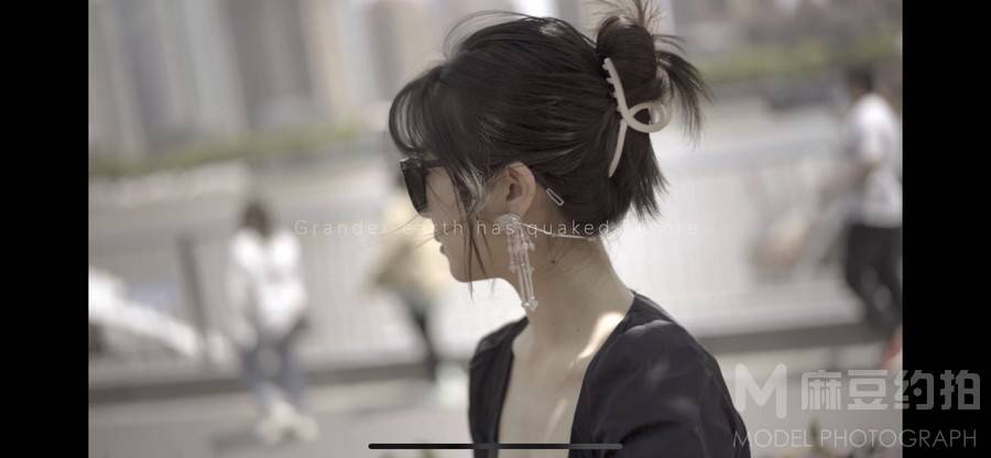 情绪模特