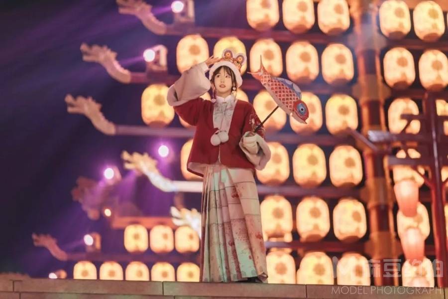 民国模特