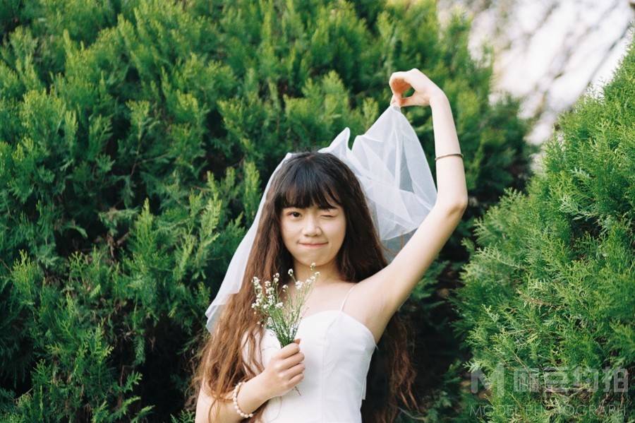 胶片模特