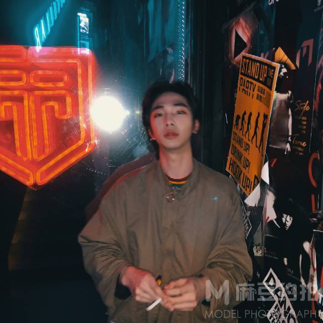 暗黑模特