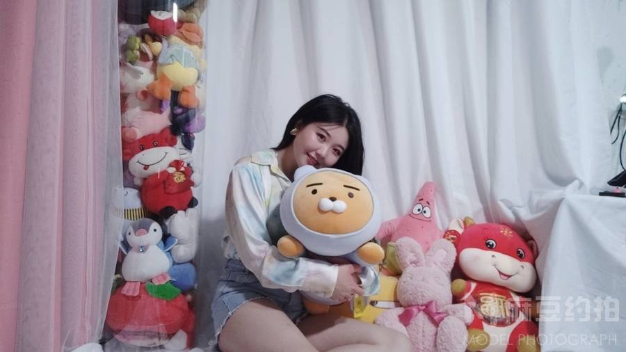 妆容模特