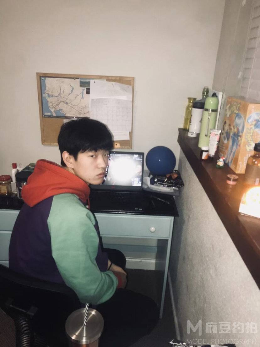 胶片模特