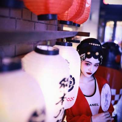 汉服模特