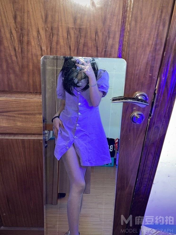 黑白模特