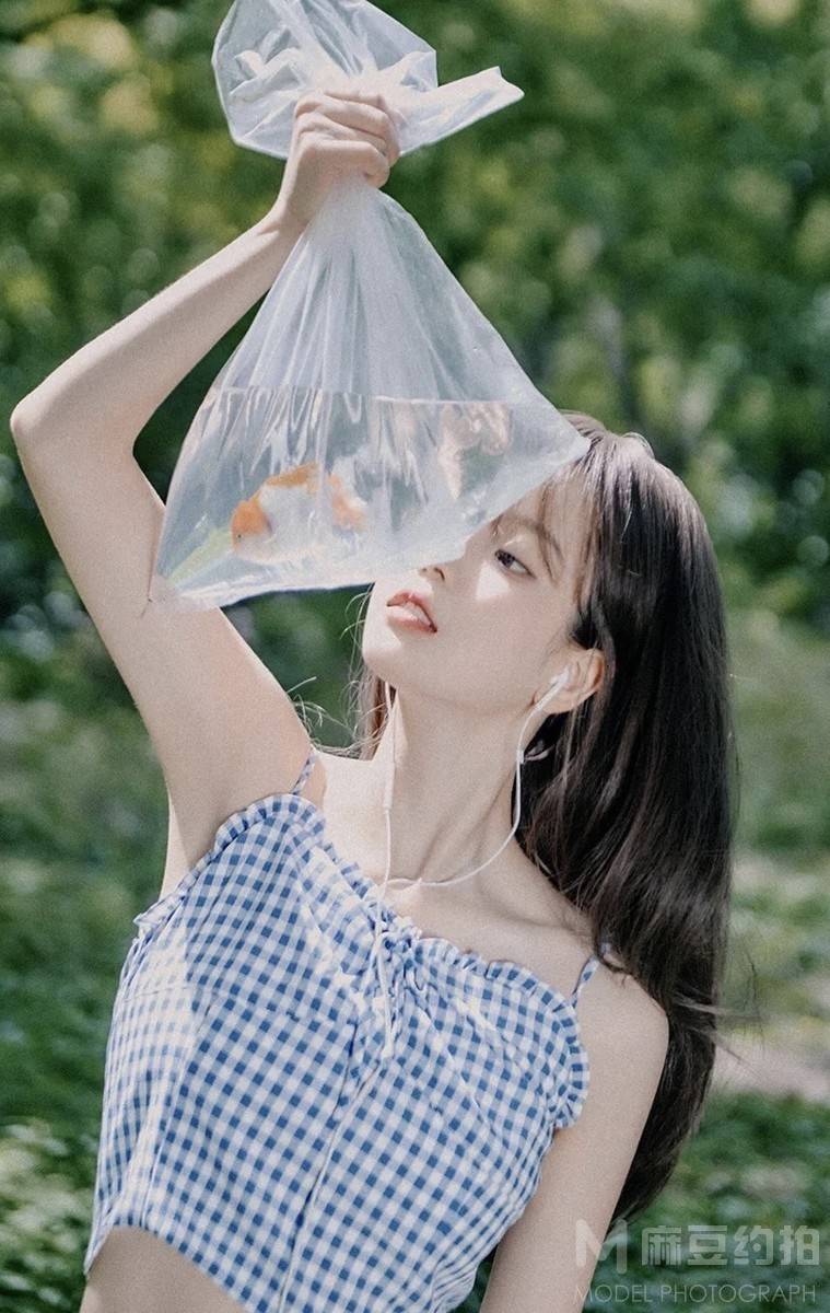 黑白模特