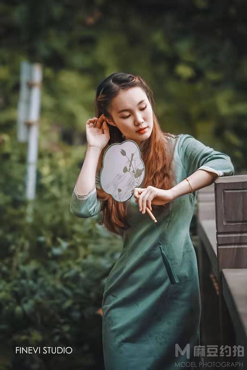清新模特